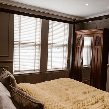 Kilmore Guesthouse Килкени Екстериор снимка
