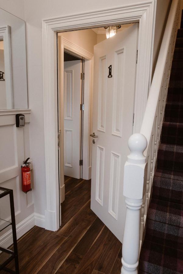 Kilmore Guesthouse Килкени Екстериор снимка