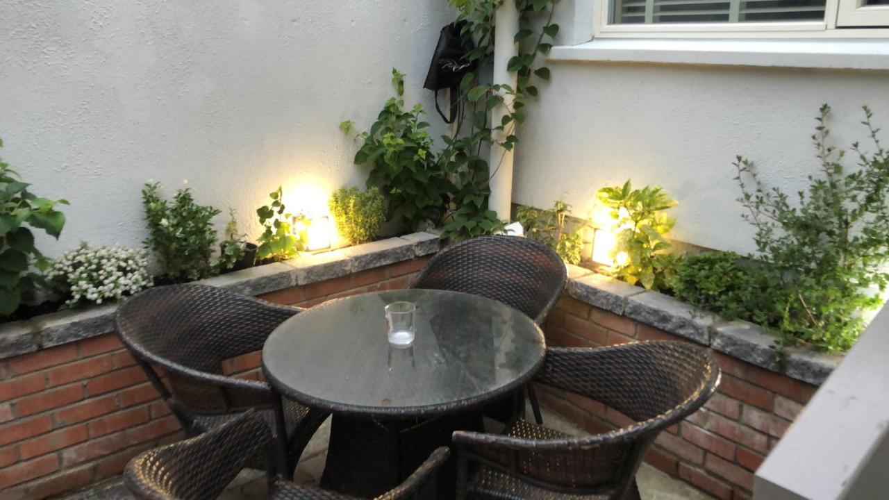 Kilmore Guesthouse Килкени Екстериор снимка