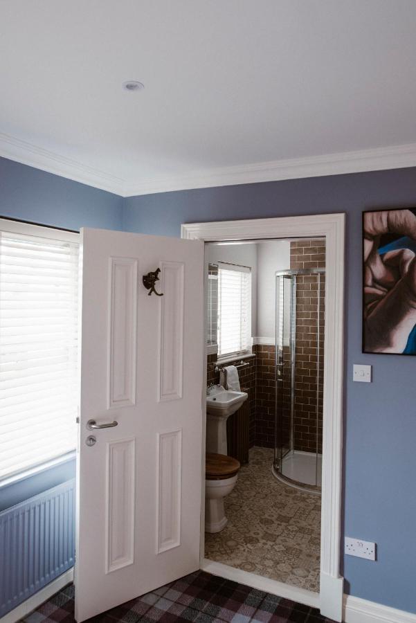 Kilmore Guesthouse Килкени Екстериор снимка