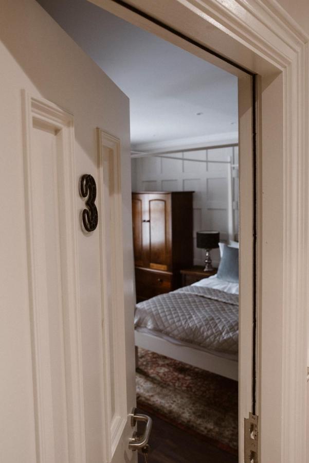 Kilmore Guesthouse Килкени Екстериор снимка